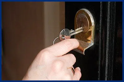 Advantage Locksmith Store Cincinnati, OH 513-726-2014 - 7-door-unlock